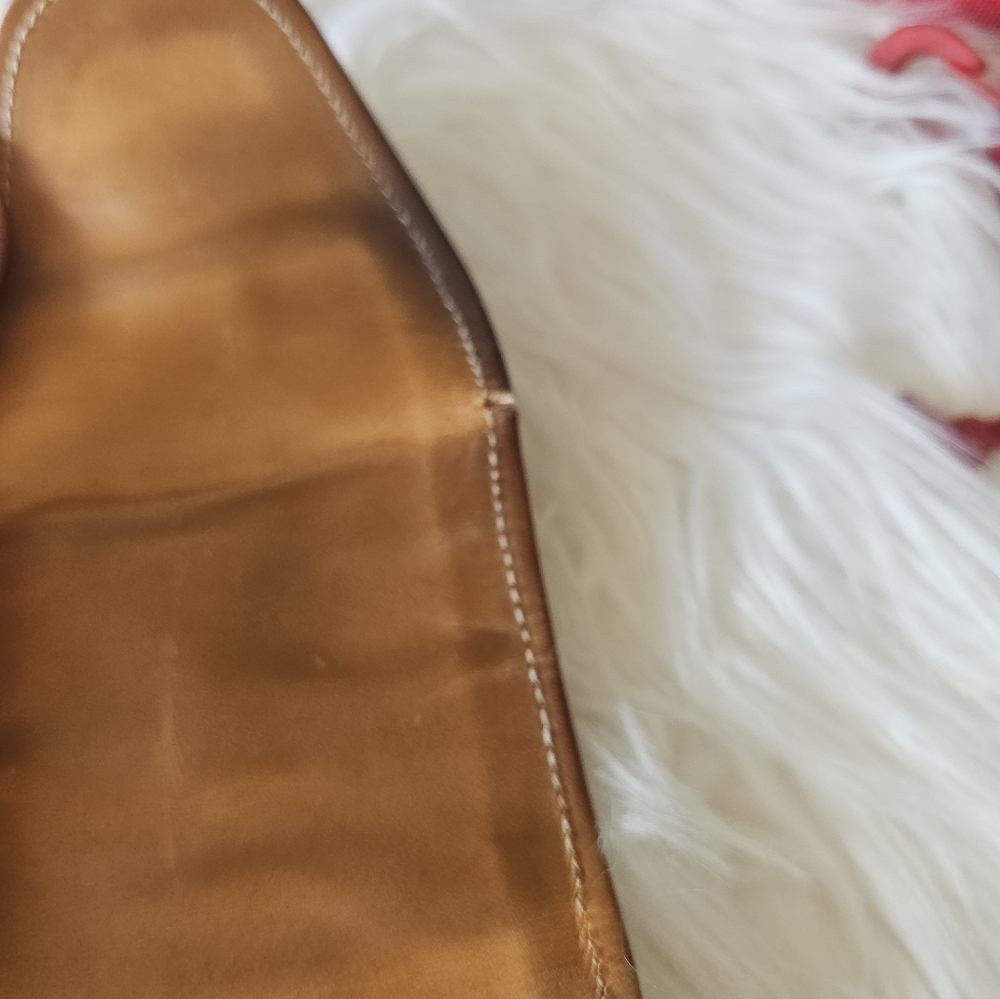 Louis Vuitton Olive and Tan Wristlet - Picture 10 of 16